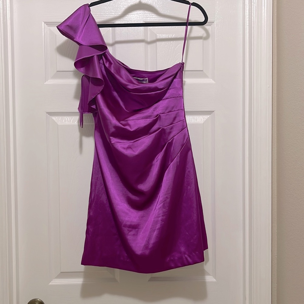 Beautiful one shoulder party dress